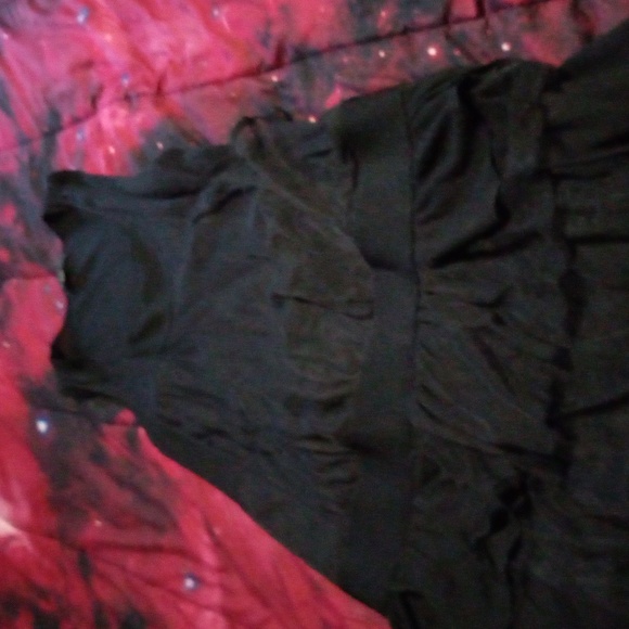 Black Ruffle Tank - Picture 2 of 4